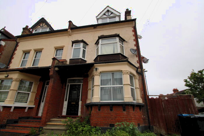 1 Bedroom Maisonette To Rent In Bingham Road, CR0