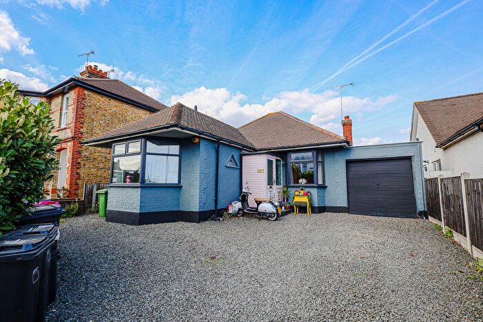 4 Bedroom Bungalow For Sale In London Road, Leigh-On-Sea, SS9
