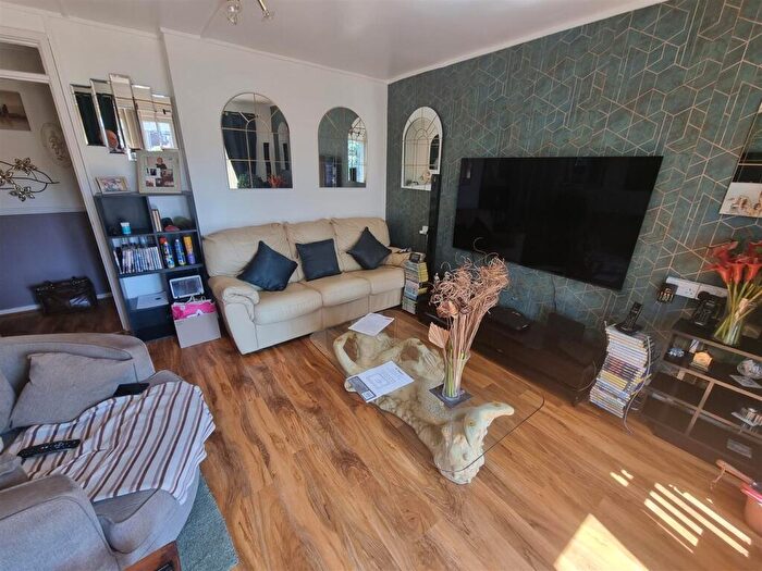 1 Bedroom Flat For Sale In Mariners Close, Gorleston, NR31