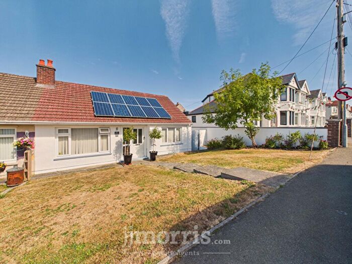 2 Bedroom Semi-Detached Bungalow For Sale In Maesglas, Cardigan, SA43