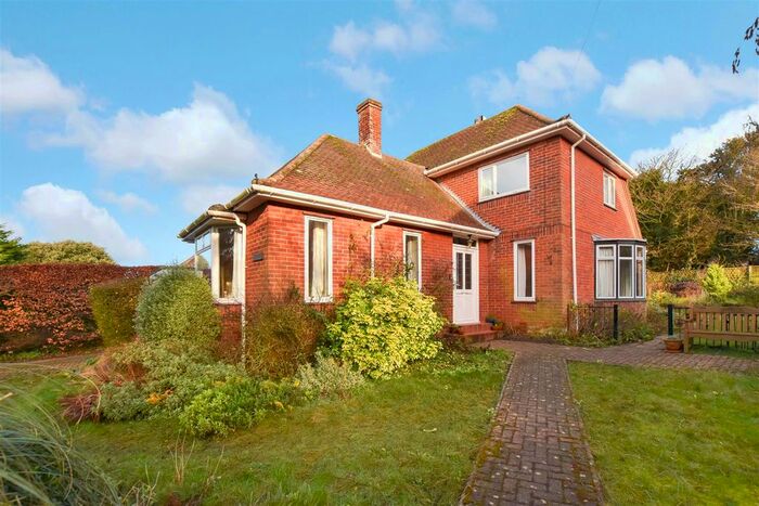 3 Bedroom Detached House To Rent In The Warren, Cromer, NR27