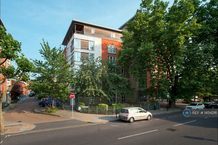 2 Bedroom Flat To Rent In Bow, London, E3