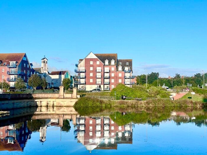 2 Bedroom Apartment For Sale In Corscombe Close, Weymouth, DT4