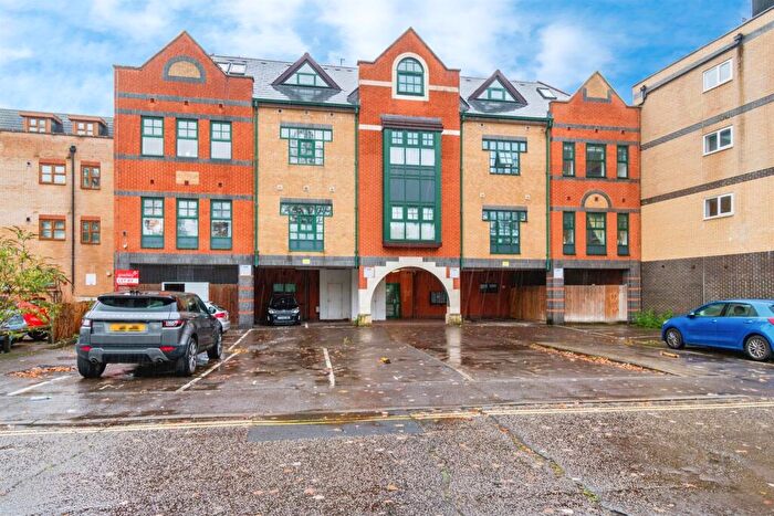 1 Bedroom Apartment For Sale In St. Marys Place, Southampton, SO14