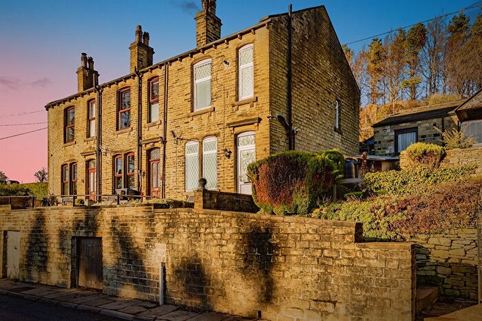 3 Bedroom End Of Terrace House For Sale In Ivy Houses, Mill Bank, Sowerby Bridge, HX6