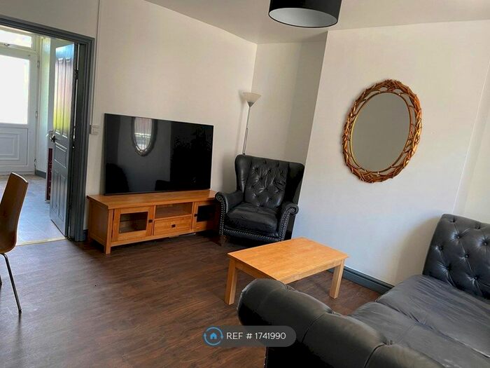 3 Bedroom Terraced House To Rent In Croockes Road, Sheffield, S10