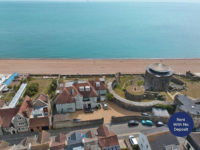 2 Bedroom Flat To Rent In Castle Close, Castle Road, Folkestone, Sandgate, CT20