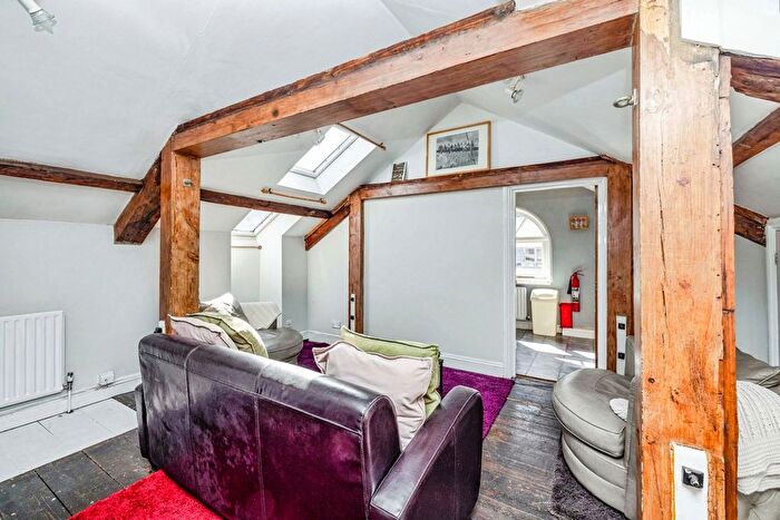 2 Bedroom Flat To Rent In Bermondsey Street, London, SE1