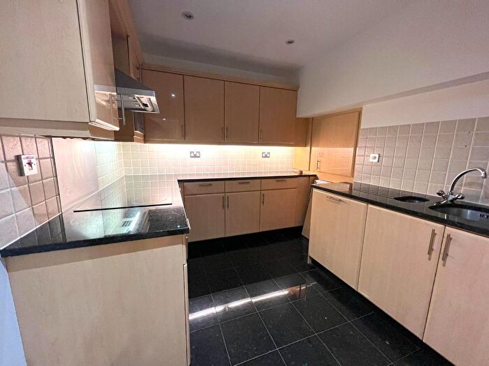 2 Bedroom Flat To Rent In Sydney Road, London, EN2