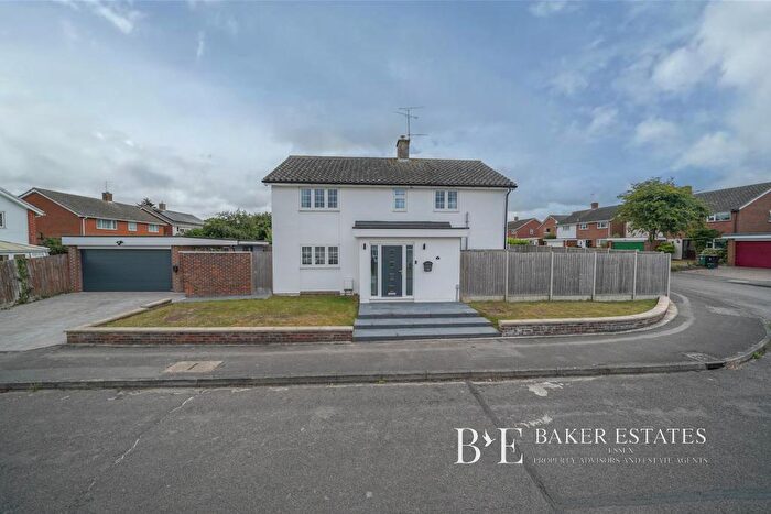 4 Bedroom Detached House For Sale In Holt Drive, Wickham Bishops, CM8