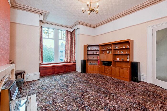 3 Bedroom End Of Terrace House For Sale In Churchfield Terrace, Liversedge, West Yorkshire, WF15