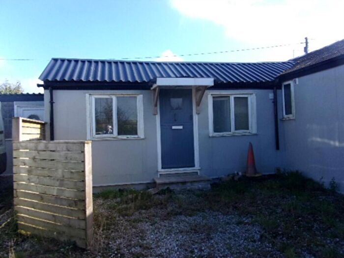 1 Bedroom Chalet To Rent In Beech Chalet, Otterham, PL32