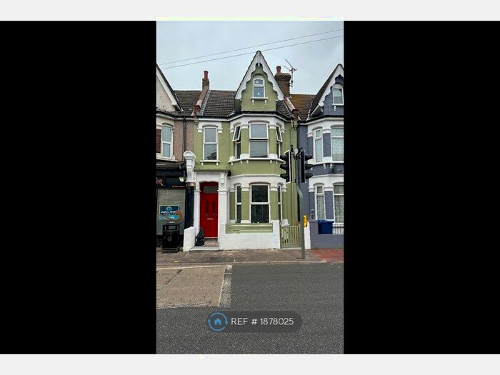 4 Bedroom Terraced House To Rent In Main Road, Queenborough, ME11