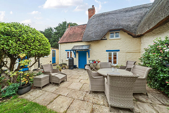 2 Bedroom Cottage For Sale In Abingdon Road, Abingdon, OX13
