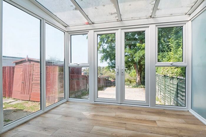 2 Bedroom Maisonette For Sale In Gainsford Road, Southampton, SO19