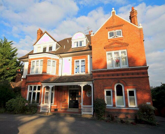 2 Bedroom Flat To Rent In Ditton Road, Surbiton, KT6
