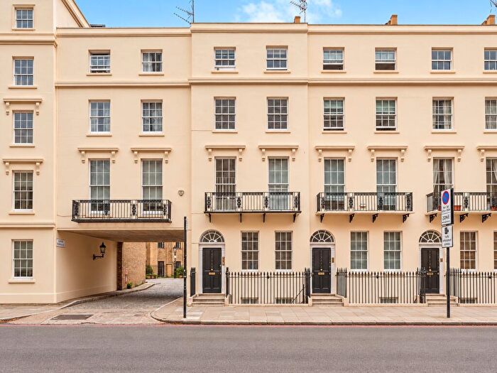 2 Bedroom Flat For Sale In Albany Street, Regent's Park, London, NW1