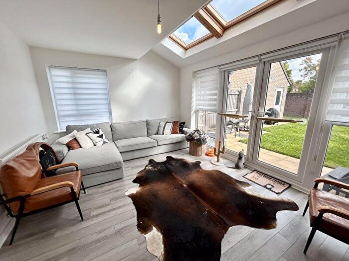 4 Bedroom Semi-Detached House To Rent In Cowslip Close, Salford, M7