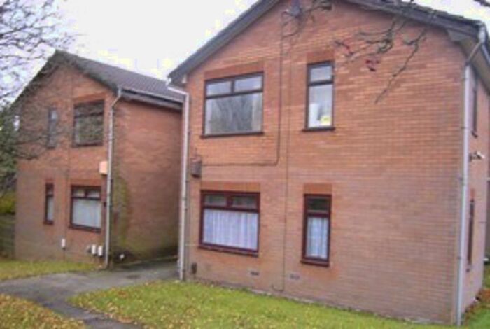 1 Bedroom Flat To Rent In Firwood Park, Chadderton, Oldham, OL9