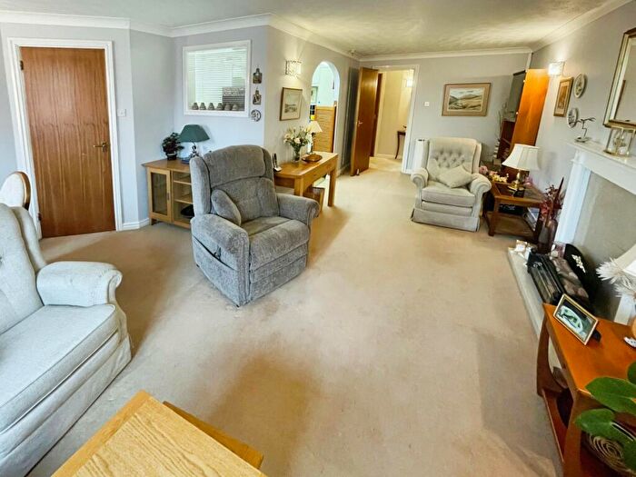 2 Bedroom Retirement Property For Sale In Queens Park House, Queens Park View, Chester, Cheshire, CH4