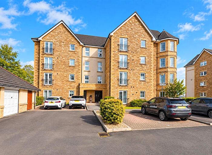 3 Bedroom Duplex To Rent In Hamilton Park North, Hamilton, Lanarkshire, ML3
