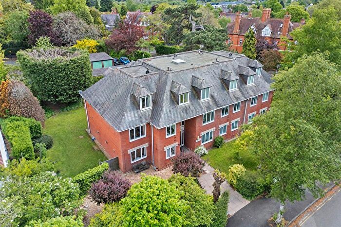 2 Bedroom Flat For Sale In Maidenhead Road, Stratford-Upon-Avon, CV37