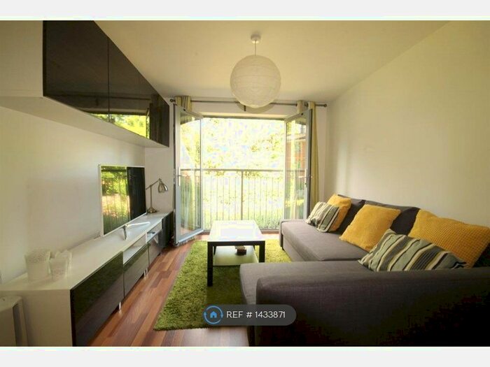 1 Bedroom Flat To Rent In Longley House, York, YO31