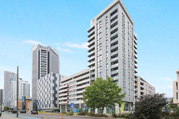 1 Bedroom Flat To Rent In Ward Road, Stratford, London, E15