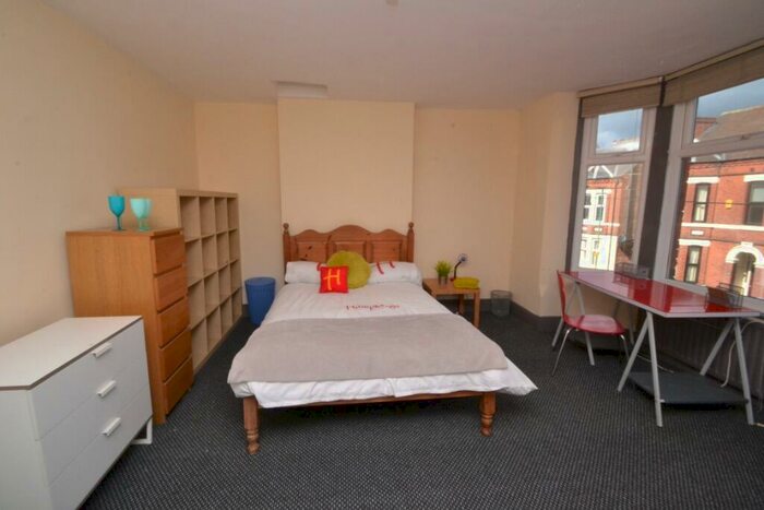 6 Bedroom Detached House To Rent In Johnson Road, Lenton, Nottingham, NG7