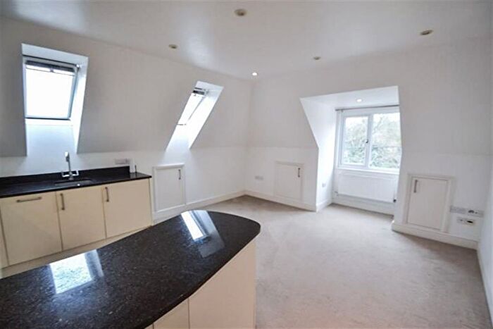 2 Bedroom Flat To Rent In Strathclyde Place, London Road, Pulborough, West Sussex, RH20