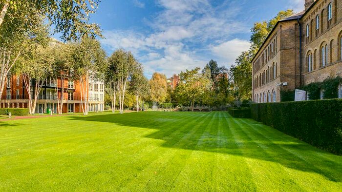 2 Bedroom Flat To Rent In Coleridge Gardens, London SW10