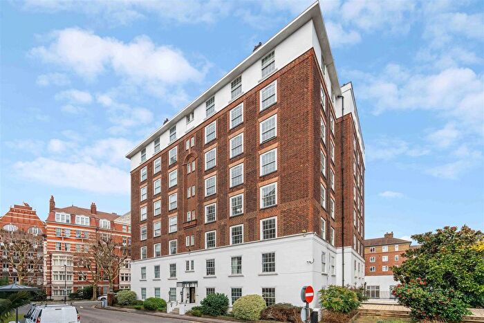 3 Bedroom Flat For Sale In North End House, Fitzjames Avenue, London, W14