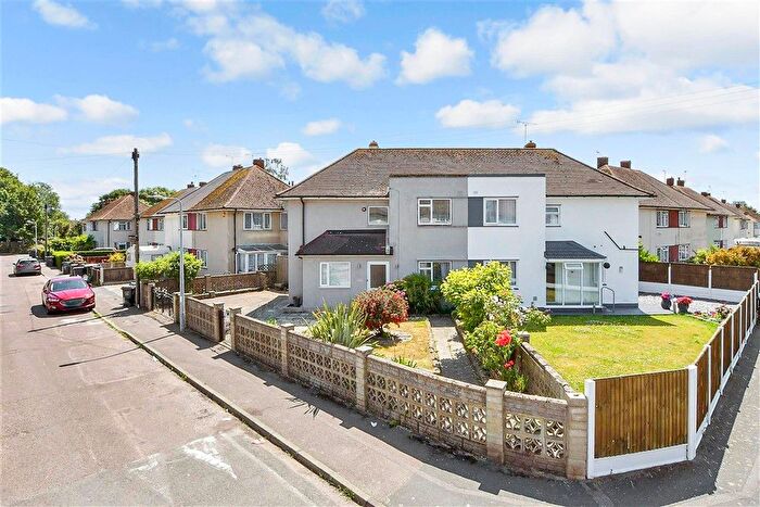 3 Bedroom Semi-Detached House For Sale In Rockstone Way, Ramsgate, Kent, CT12