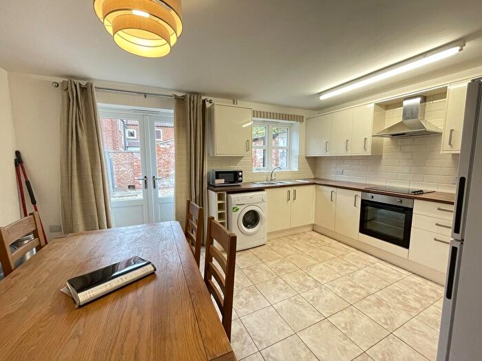 3 Bedroom Semi-Detached House To Rent In Francis Street, Lincoln, LN1