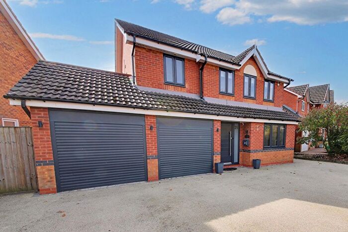 4 Bedroom Detached House For Sale In Pilgrims Way, Runcorn, WA7