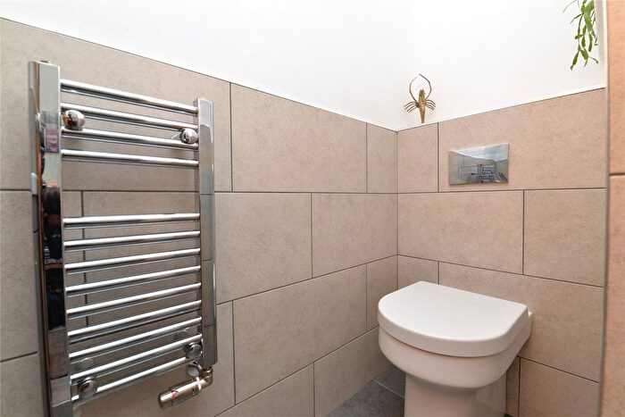 3 Bedroom Detached House To Rent In Grange Close, Everton, Lymington, Hampshire, SO41