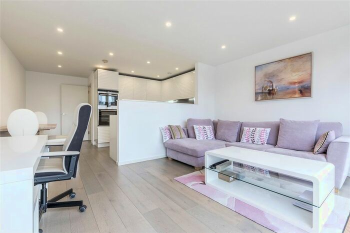 2 Bedroom Flat To Rent In Worcester Point, Central Street, London, EC1V