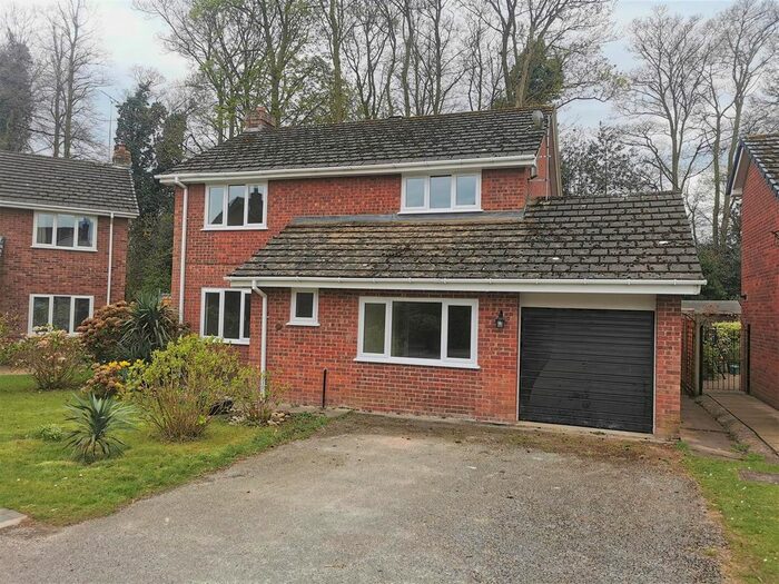 4 Bedroom Detached House To Rent In Ash Close, Tarporley, CW6