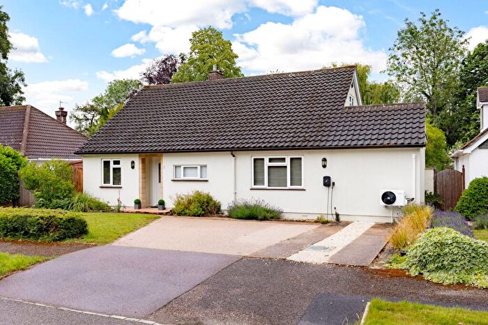 3 Bedroom Detached Bungalow For Sale In Windmill Hill, Biddenham, MK40