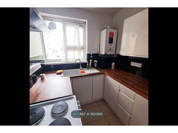 1 Bedroom Flat To Rent In Palliser House, London, E1