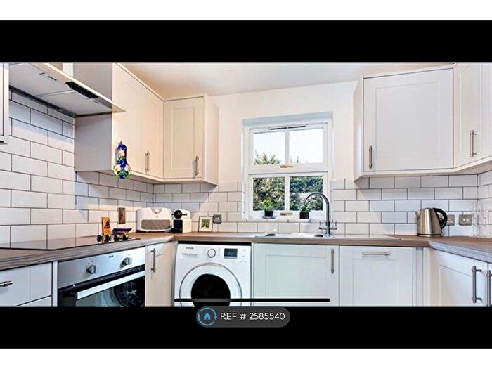 1 Bedroom Flat To Rent In Bow, London, E3