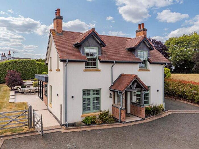4 Bedroom Detached House To Rent In Farley Lane, Romsley, Halesowen, Worcestershire, B62