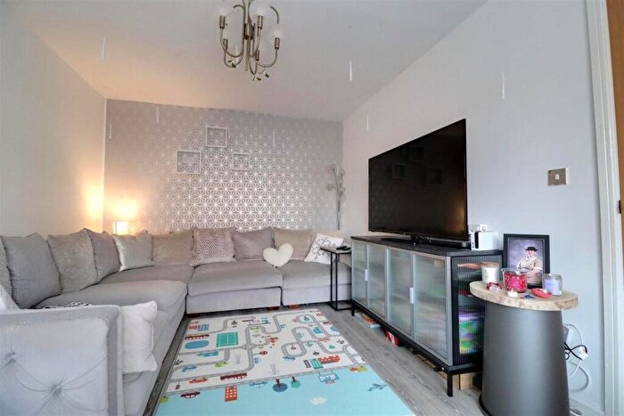 3 Bedroom Detached House For Sale In Richard Darroch Way, Crewe, CW1