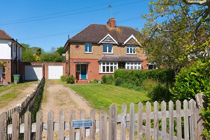3 Bedroom Semi-Detached House For Sale In Cricketfield Road, Horsham, RH12