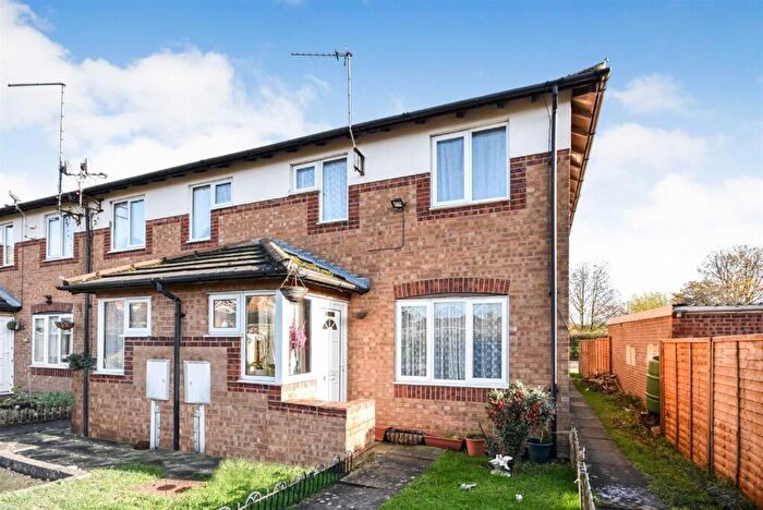 1 Bedroom Terraced House For Sale In , Willow Brook Road, Corby, NN17