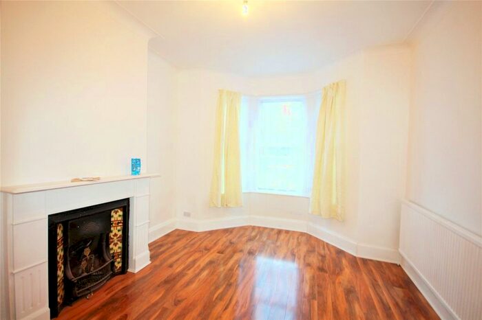 2 Bedroom Flat To Rent In Clova Road, London, E7