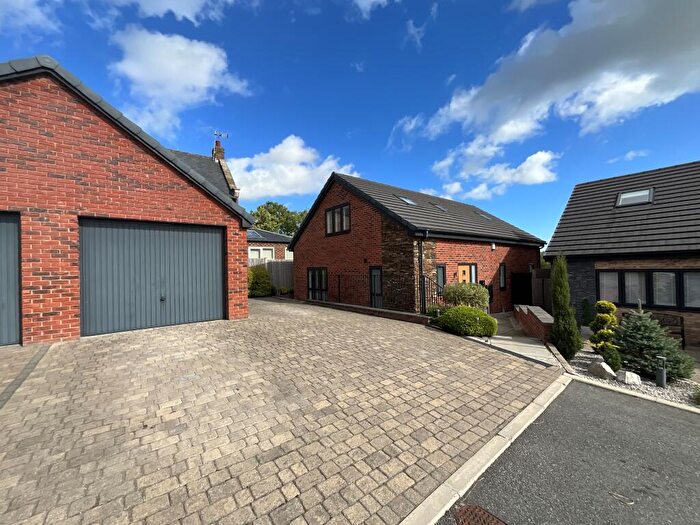 3 Bedroom Bungalow For Sale In Hillsmede, Alfreton, DE55