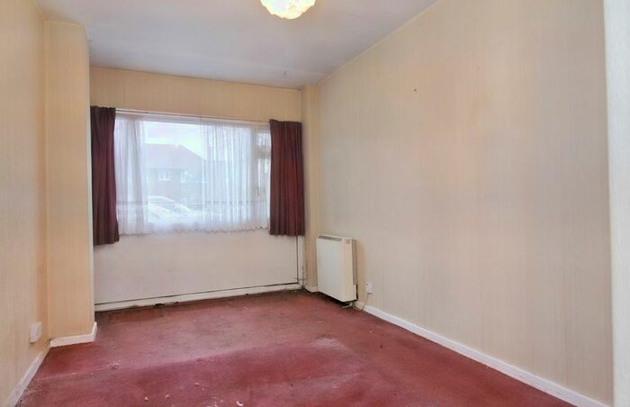 1 Bedroom Flat For Sale In Flat Rotherwick Court, Alexandra Road, Farnborough, Hampshire, GU14