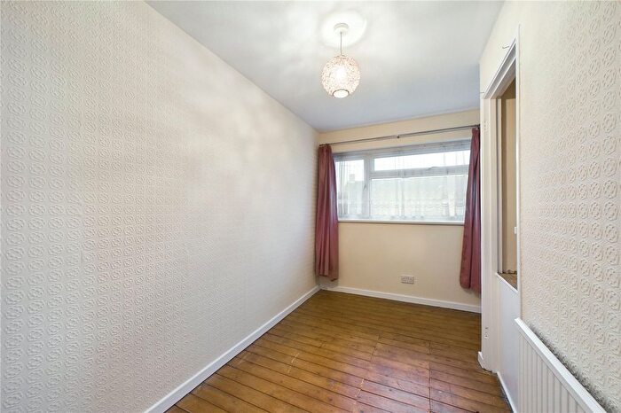 3 Bedroom Terraced House For Sale In Dickens Road, Tilgate, Crawley, West Sussex, RH10