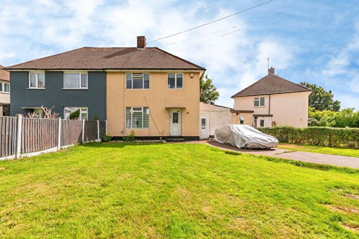 3 Bedroom Semi-Detached House For Sale In Westwick Road, Nottingham, NG8